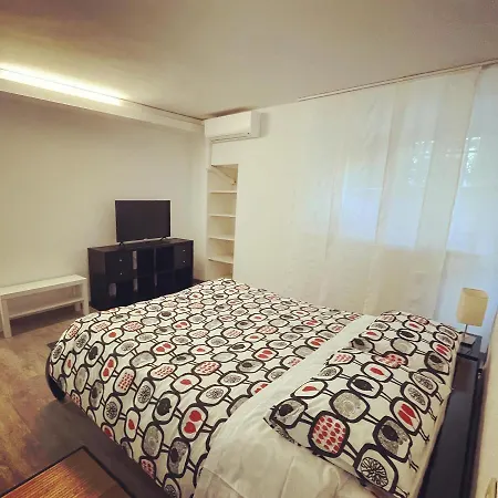 211 Underground Guest house 3*